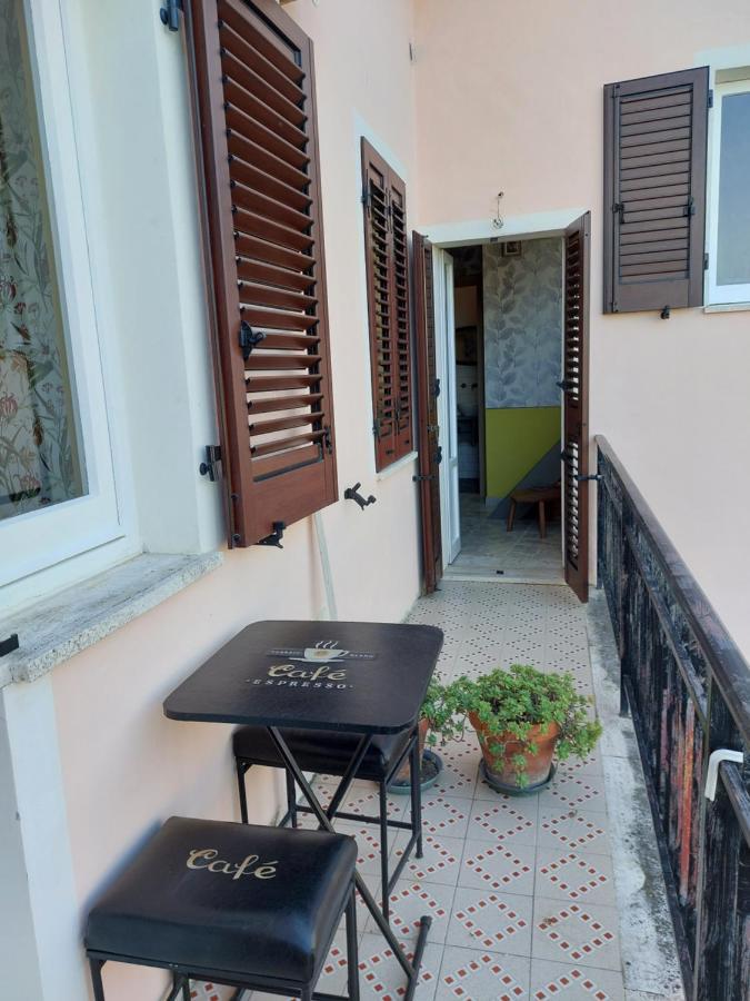 Bed And Breakfast La Pecora Rosa Sant'Omero Екстер'єр фото