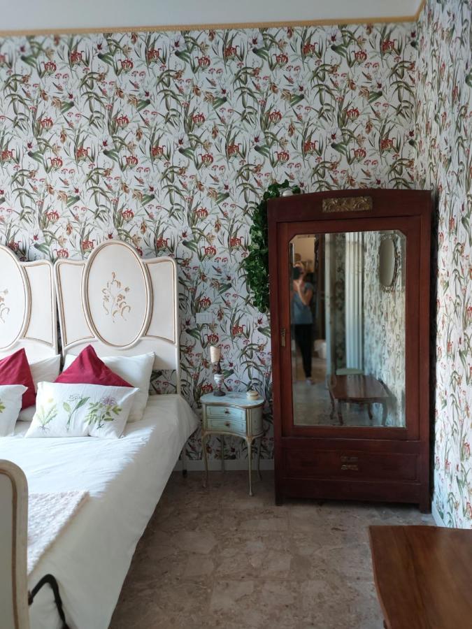 Bed And Breakfast La Pecora Rosa Sant'Omero Екстер'єр фото