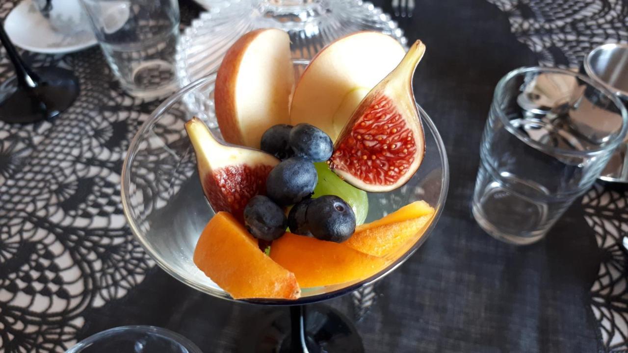 Bed And Breakfast La Pecora Rosa Sant'Omero Екстер'єр фото
