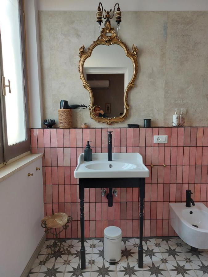 Bed And Breakfast La Pecora Rosa Sant'Omero Екстер'єр фото